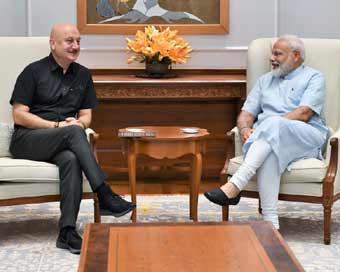 Anupam meets Modi, says his vision for India 