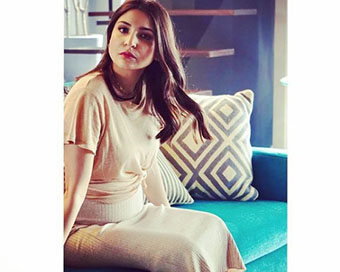 Anushka Sharma flaunts baby bump in new post