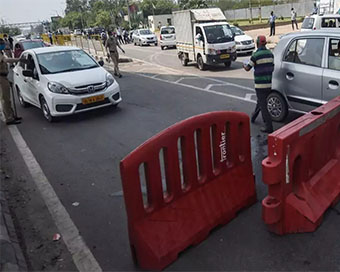 Now, no travel pass to cross the Delhi-Haryana border