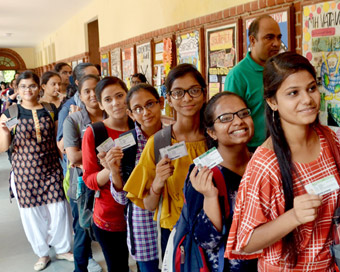 Delhi : Colleges students voting in DUSU election 2018.