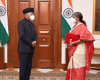 FM Nirmala Sitharaman meets President Kovind ahead of Budget presentation