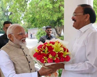 PM Modi with Venkaiah Naidu (File photo)