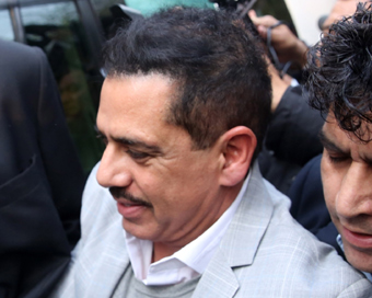 New Delhi: Businessman Robert Vadra arrives to appear before Enforcement Directorate in New Delhi on Feb 6, 2019. (Photo: IANS)