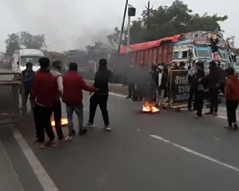 RRB-NTPC result: Protesters block roads, set tyres ablaze amid Bihar Bandh over railway exam stir