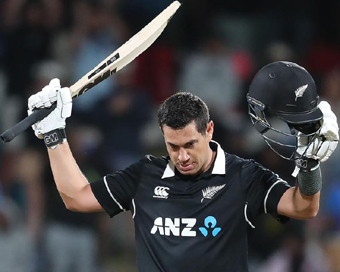 Ross Taylor scores unbeaten hundred